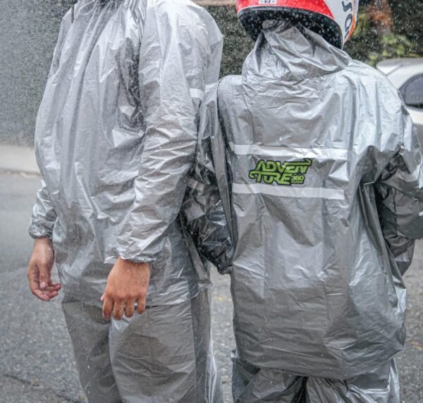 impermeable_moto_adventure_fenix-mojado